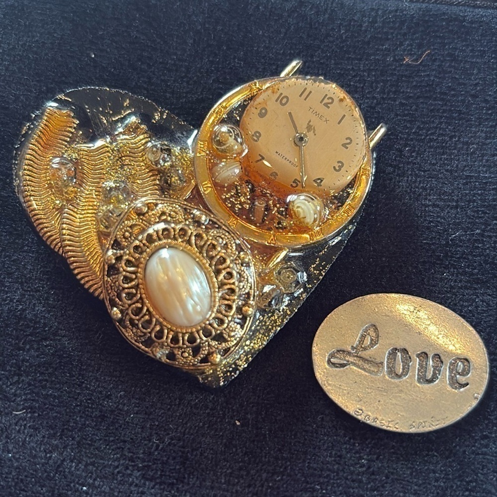 Heart Shaped Handmade Steampunk Pin brooch Watch Parts Beads Costume Love Token - Picture 5 of 10